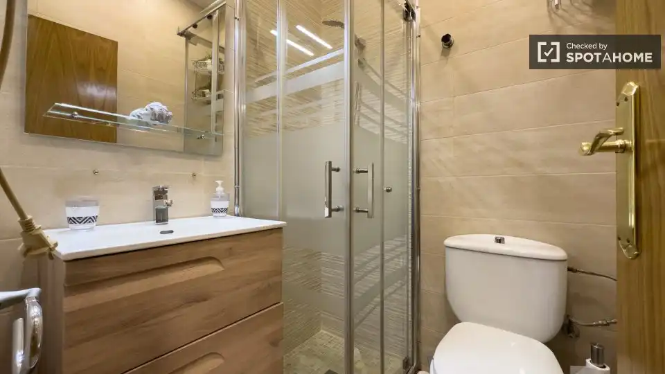 Habitació a La Verneda i la Pau