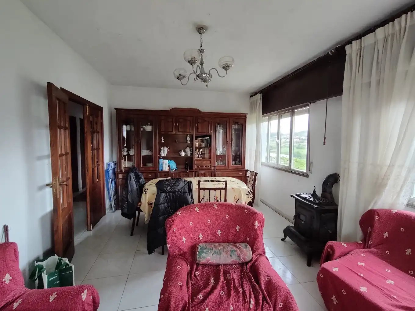 Sala de estar de Casa o chalet en venta en Lousame con Jardín privado, Trastero y Amueblado