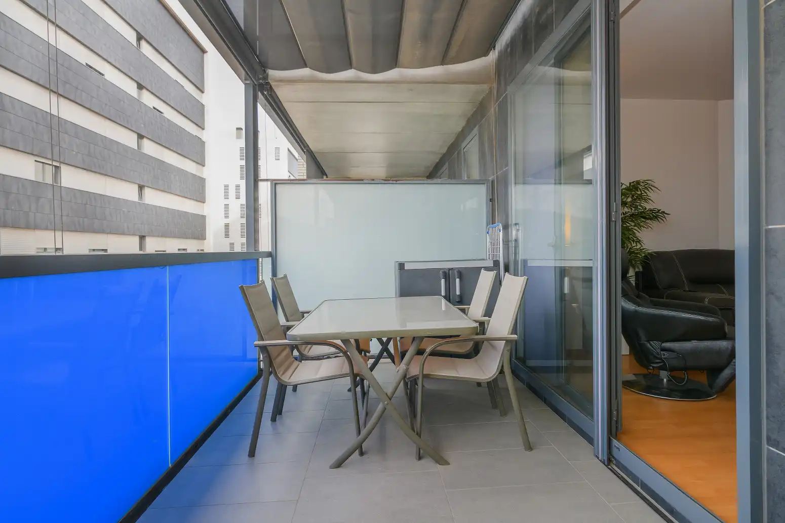 Terraza de Piso en venta en Viladecans con Aire acondicionado, Calefacción y Jardín privado