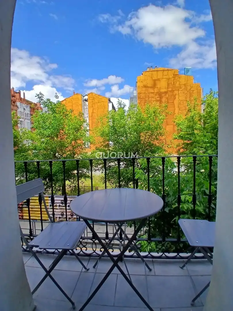 Terraza de Piso en venta en Bilbao  con Calefacción y Balcón