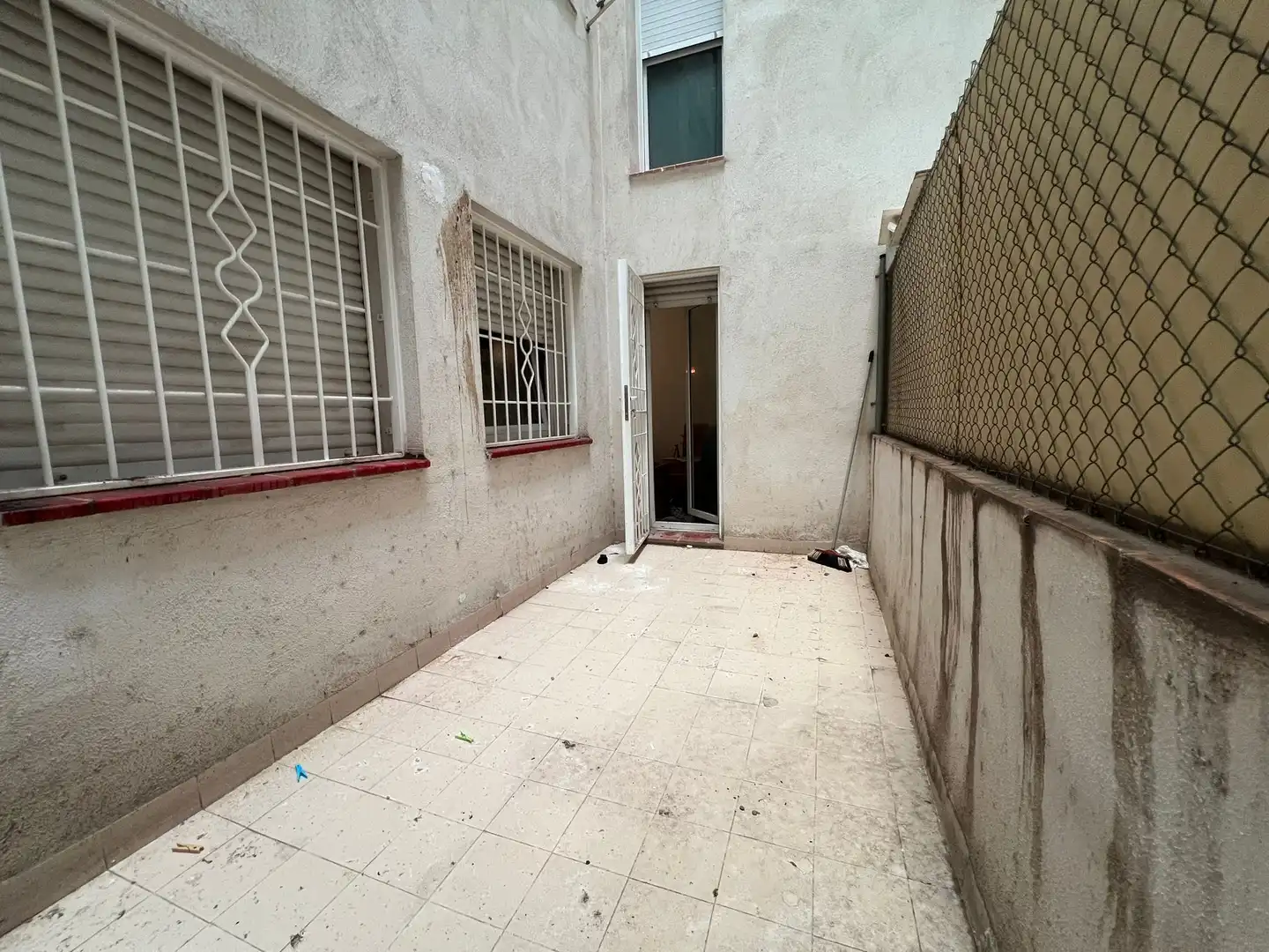 Wohnung zum Verkauf in Barcelona mit Balkon
