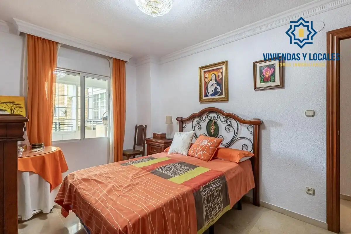 Piso con ascensor en venta en Calle ARQUITECTO JIMENEZ LACAL, imagen 17
