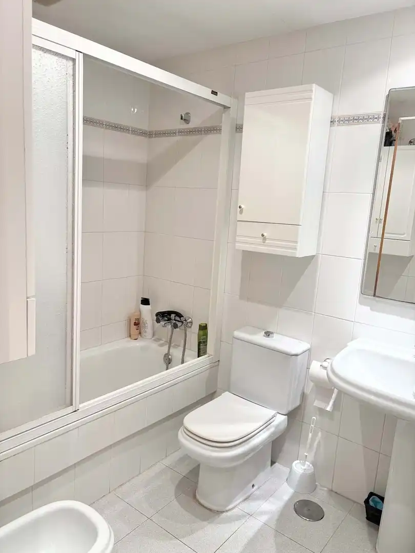 Baño de Piso en venta en Alicante / Alacant con Aire acondicionado, Trastero y Piscina