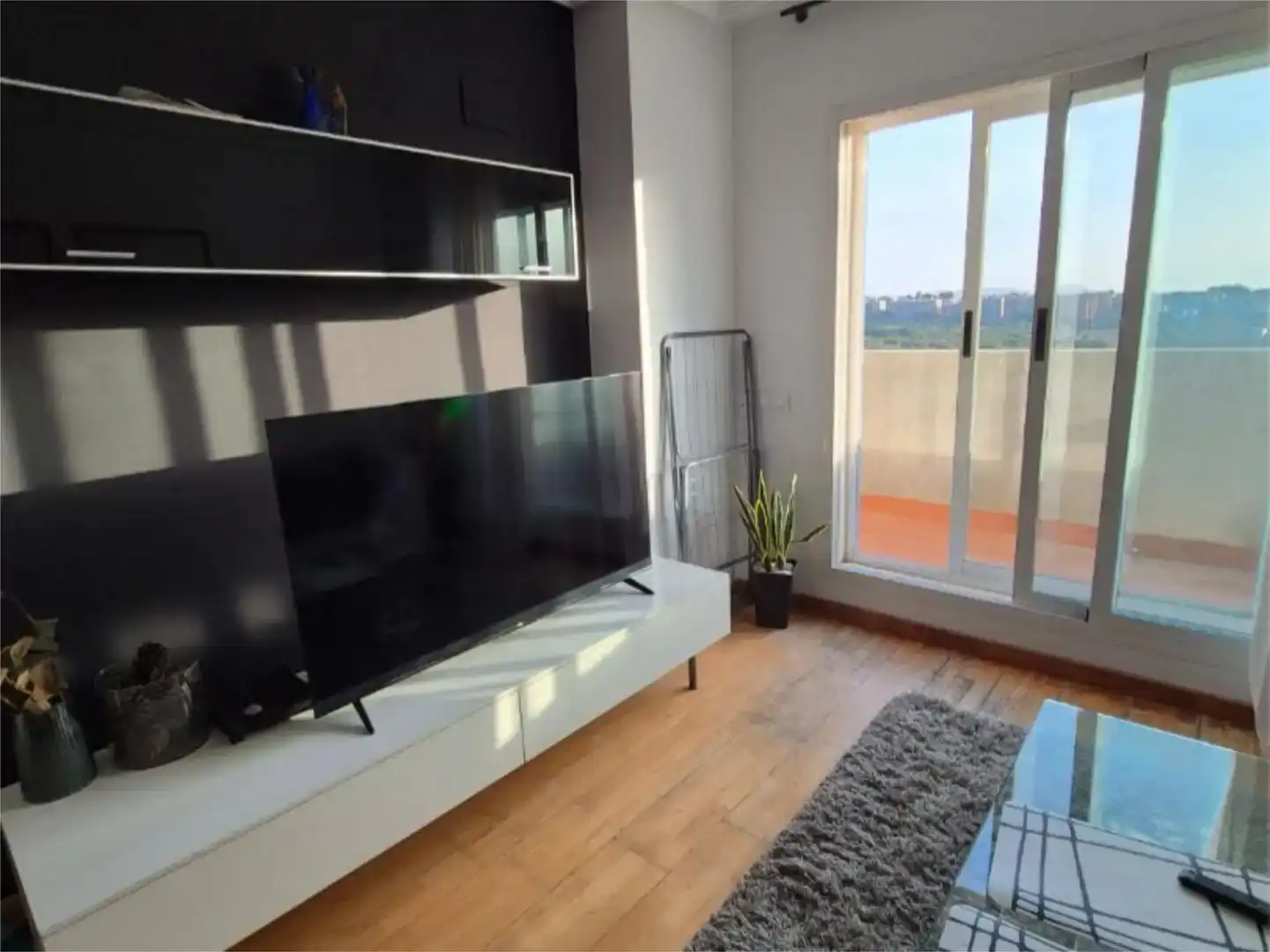 Wohnzimmer von Wohnung zur Miete in Paterna mit Klimaanlage, Schwimmbad und Balkon
