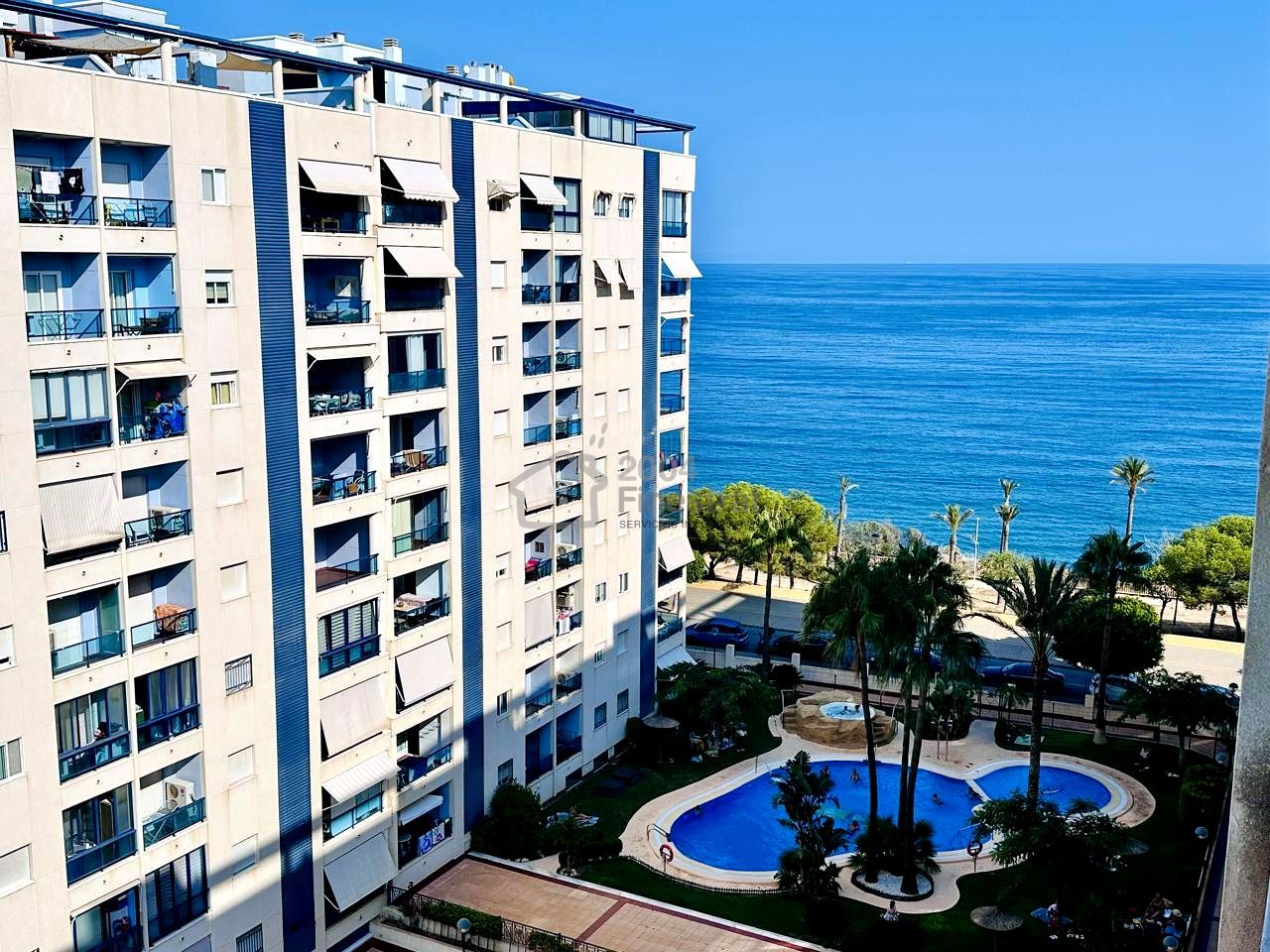 Vista exterior de Àtic en venda en Villajoyosa / La Vila Joiosa amb Aire condicionat, Terrassa i Traster