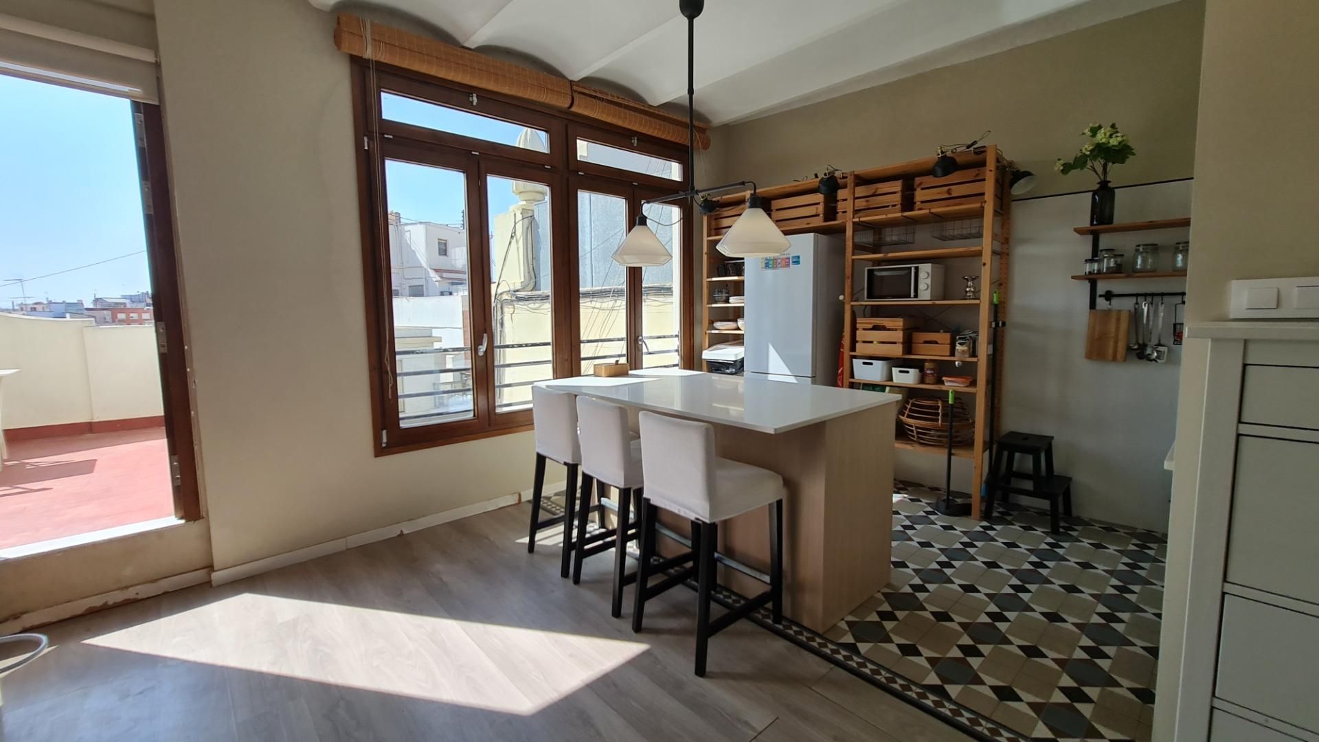 Kitchen of Flat to rent in  Valencia Capital  with Air Conditioner and Terrace