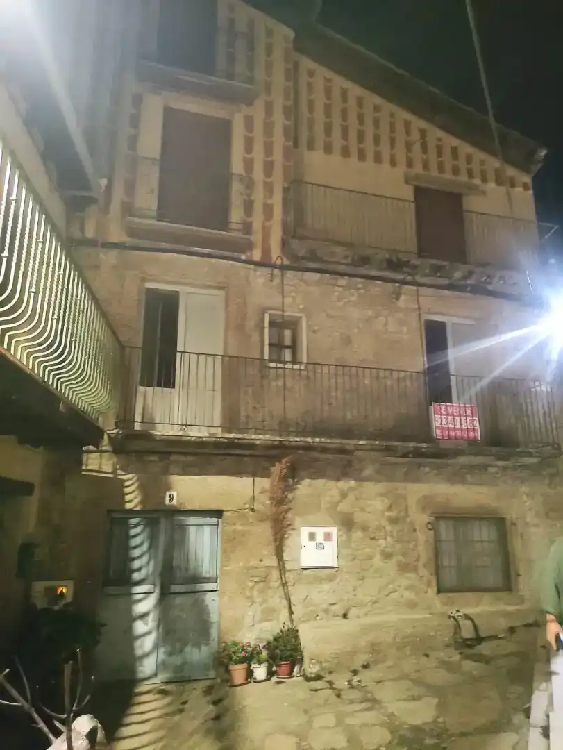 Vista exterior de Casa adosada en venda en Puerto de Béjar, Salamanca