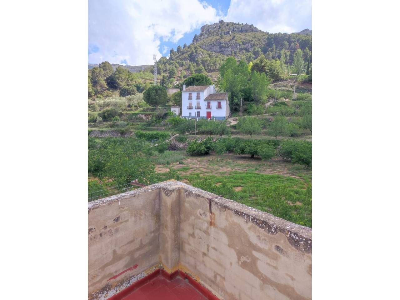 Vista exterior de Casa o xalet en venda en Confrides amb Terrassa