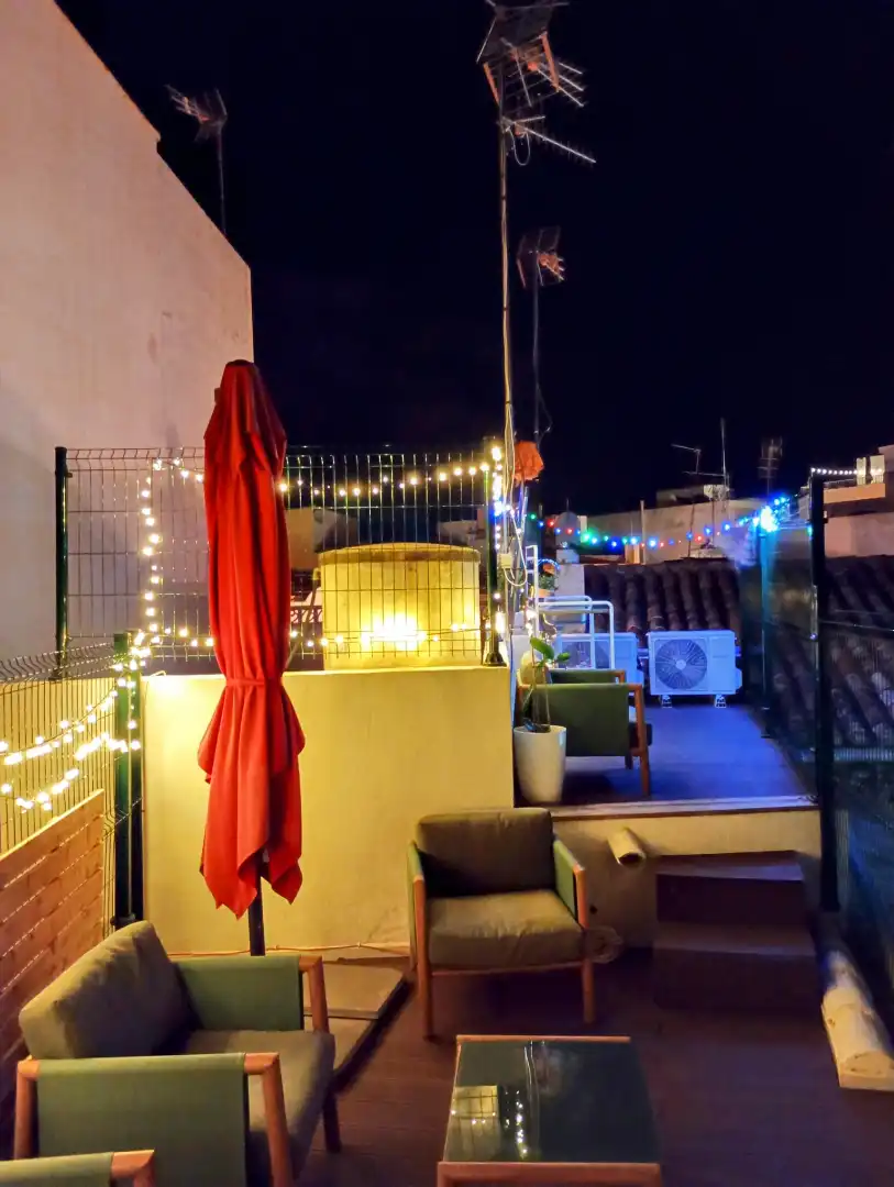 Terrasse von Einfamilien-Reihenhaus zum Verkauf in Calpe / Calp mit Klimaanlage, Terrasse und Abstellraum