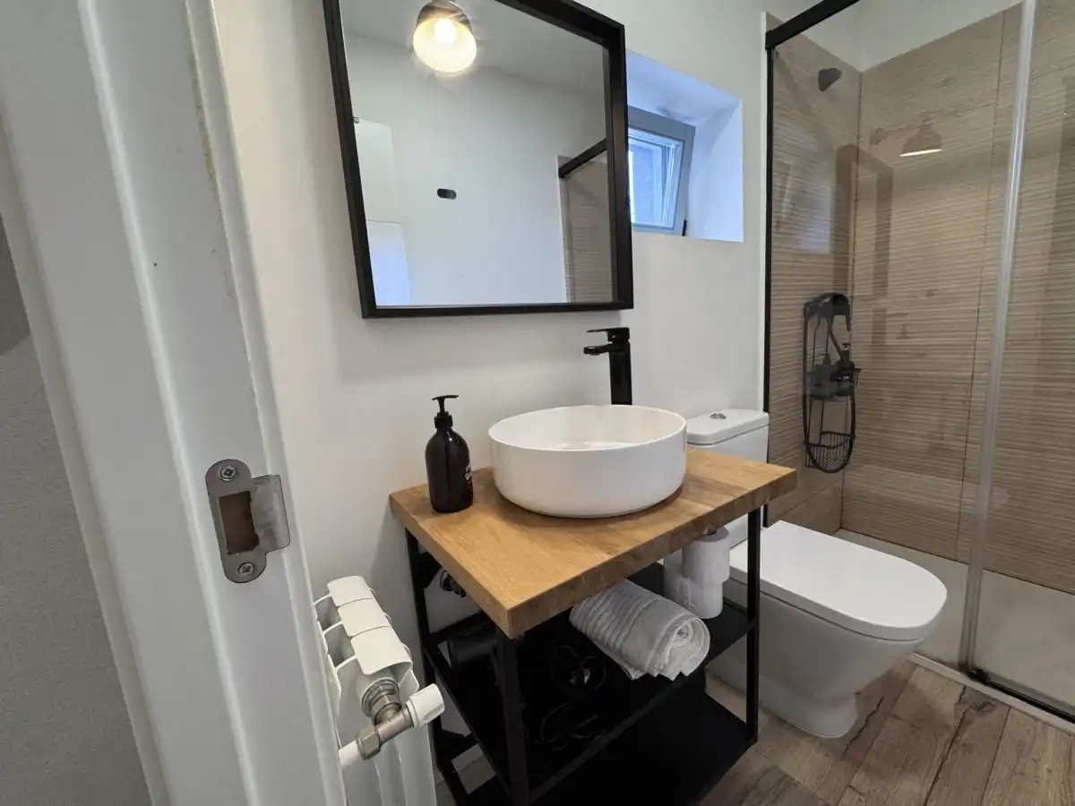 Bathroom of Detached homes for sale in Llanes  with Heating, Terrace and Furnished