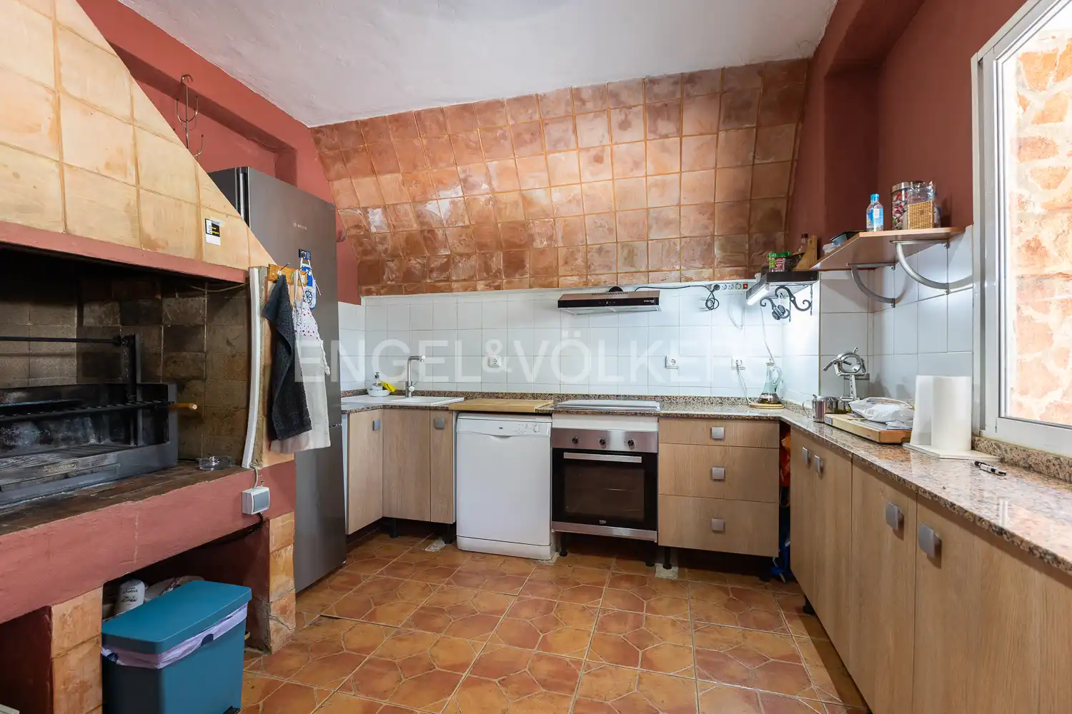 Cuina de Casa o xalet en venda en Torrent amb Calefacció, Jardí privat i Terrassa