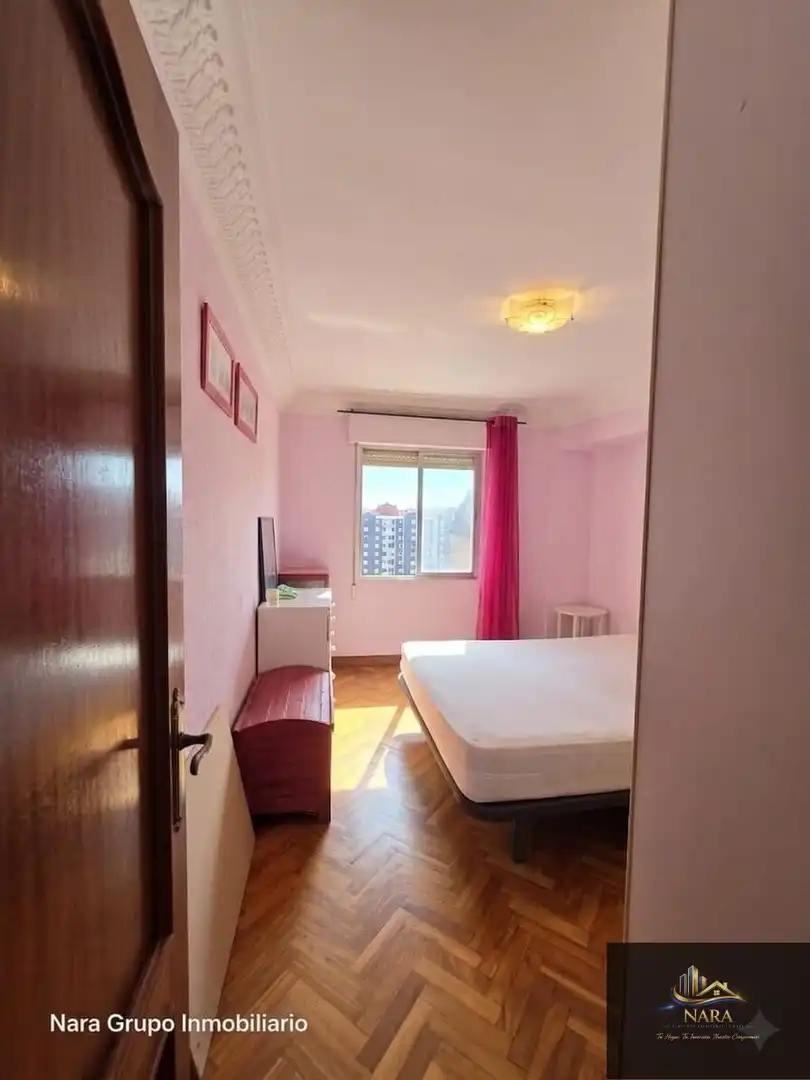 Schlafzimmer von Wohnung zum Verkauf in Santander mit Heizung, Parkett und Möbliert