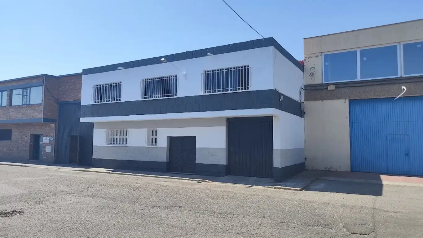 Nave industrielle à louer à Polígono Pignatelli 27D