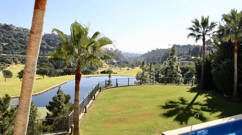 ¡Vive en el Lujo y la Exclusividad en esta Impresionante Villa de Lujo en Primera Línea de Golf en Los Arqueros!, imatge 2