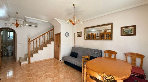 Foto 5 de Casa adosada en venta en Calle Pablo Mercader Torregrosa, 94, Parque Acuático - Sector 25, Torrevieja
