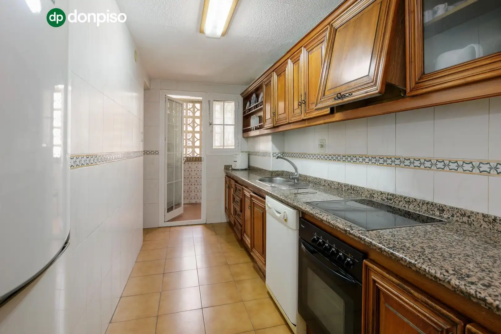 Cocina de Piso en venta en Granada con Calefacción