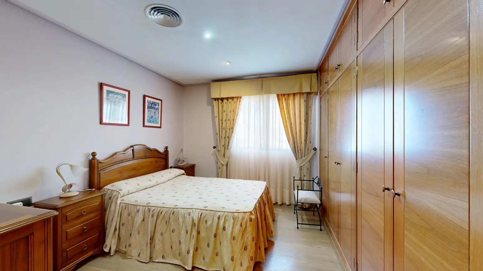 Dormitori de Casa o xalet en venda en Cartagena amb Balcó
