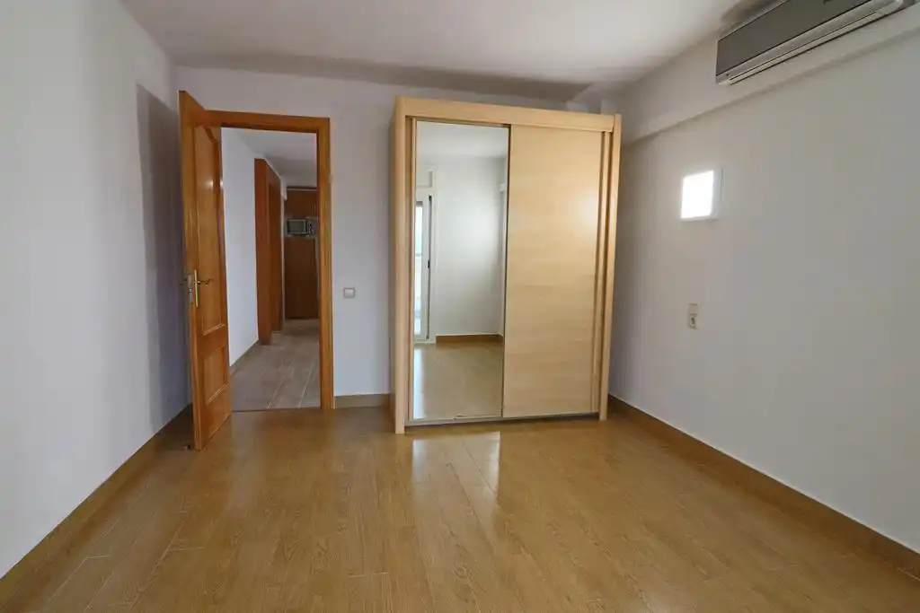 Bedroom of Attic for sale in Empuriabrava  with Air Conditioner