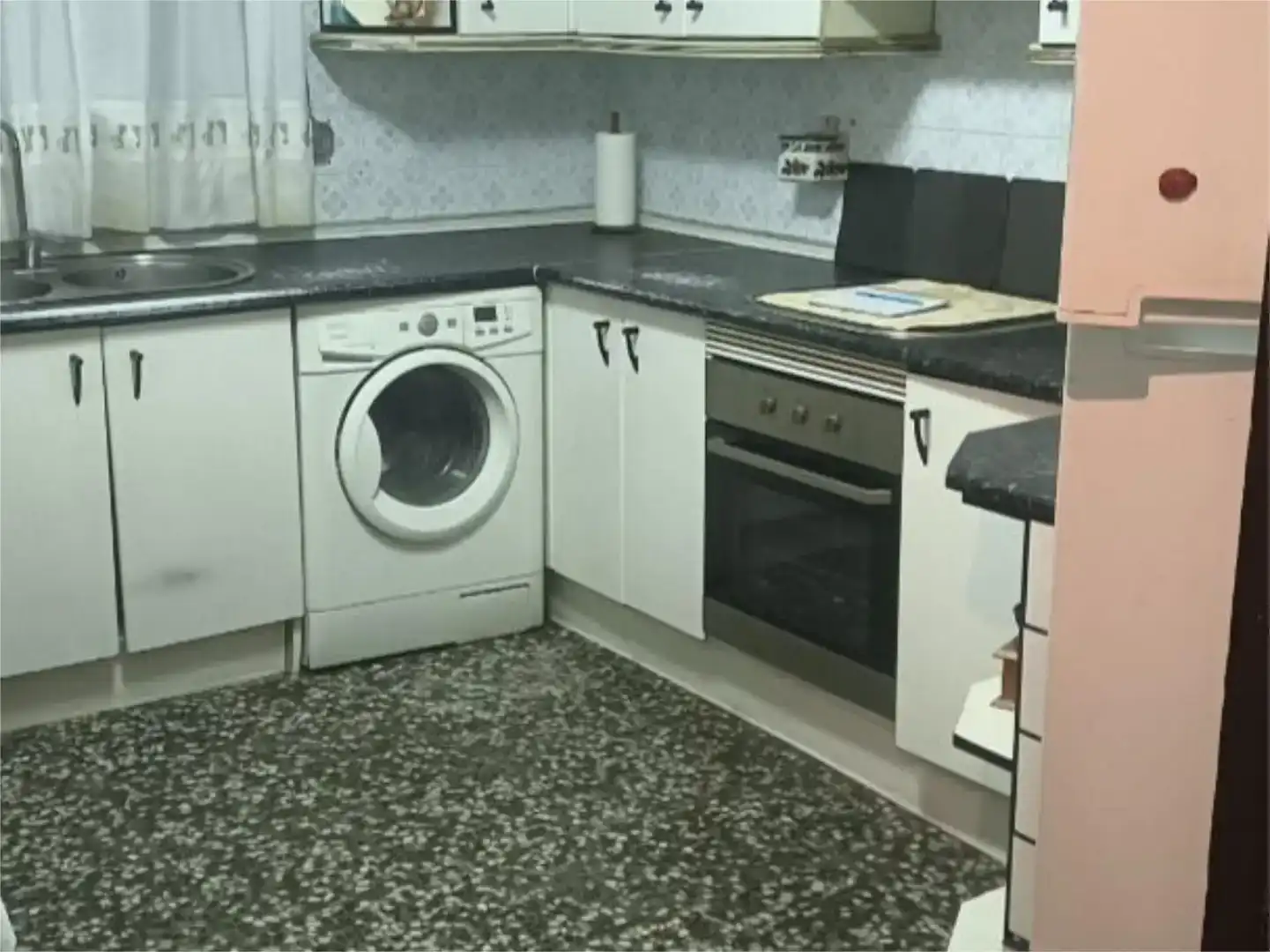Kitchen of Flat for sale in Escucha
