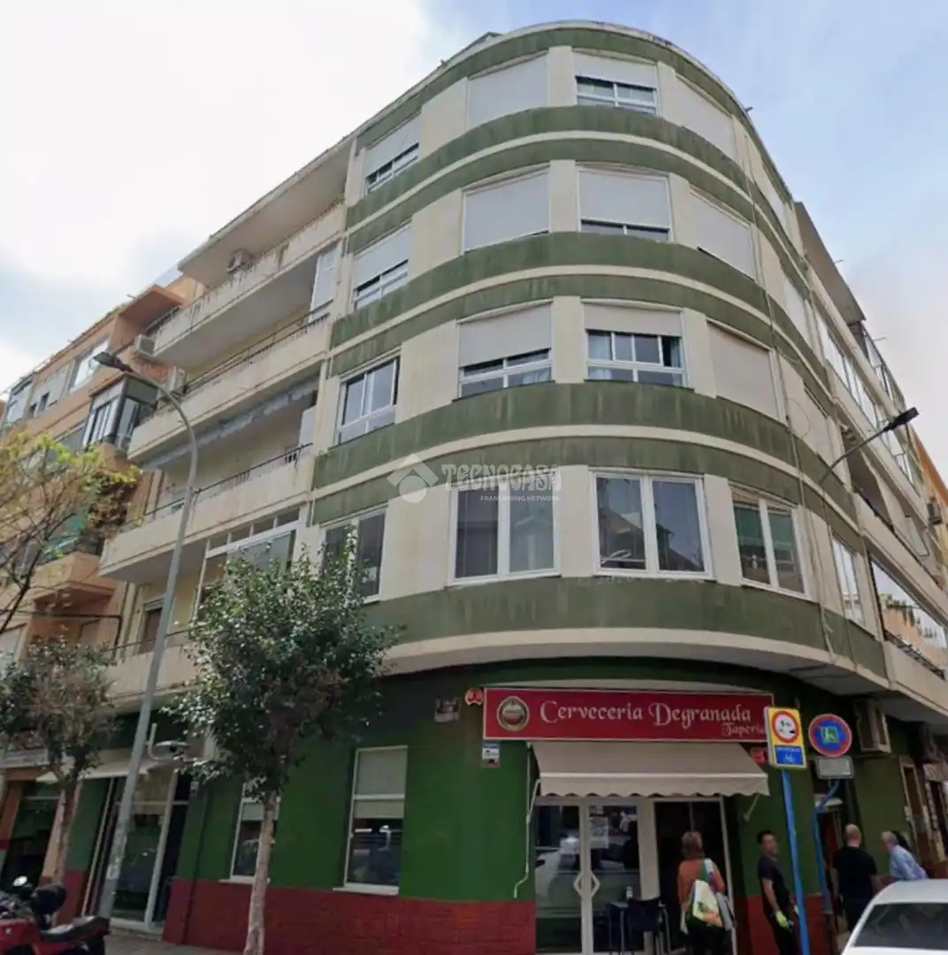 Vista exterior de Pis en venda en Alicante / Alacant amb Terrassa