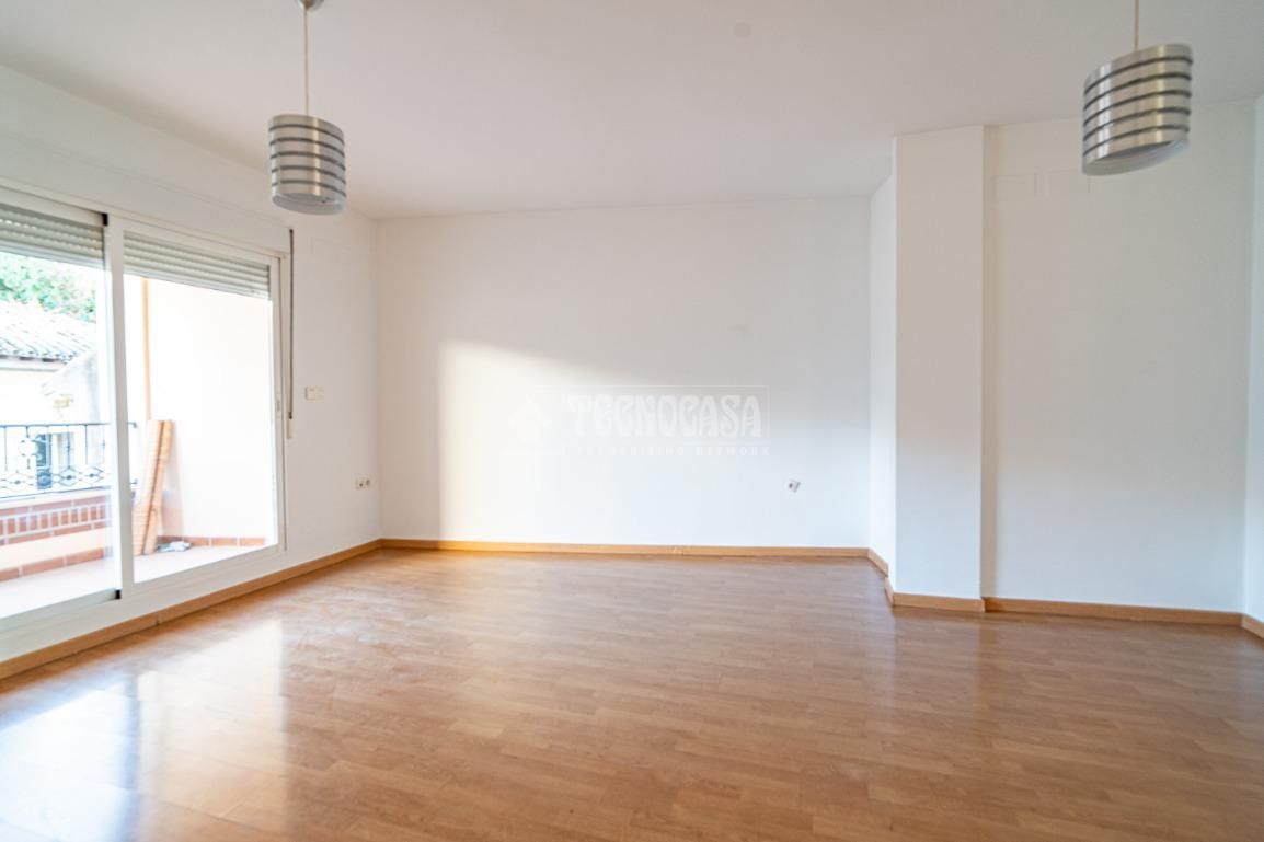 Pis en venda en Peligros amb Terrassa