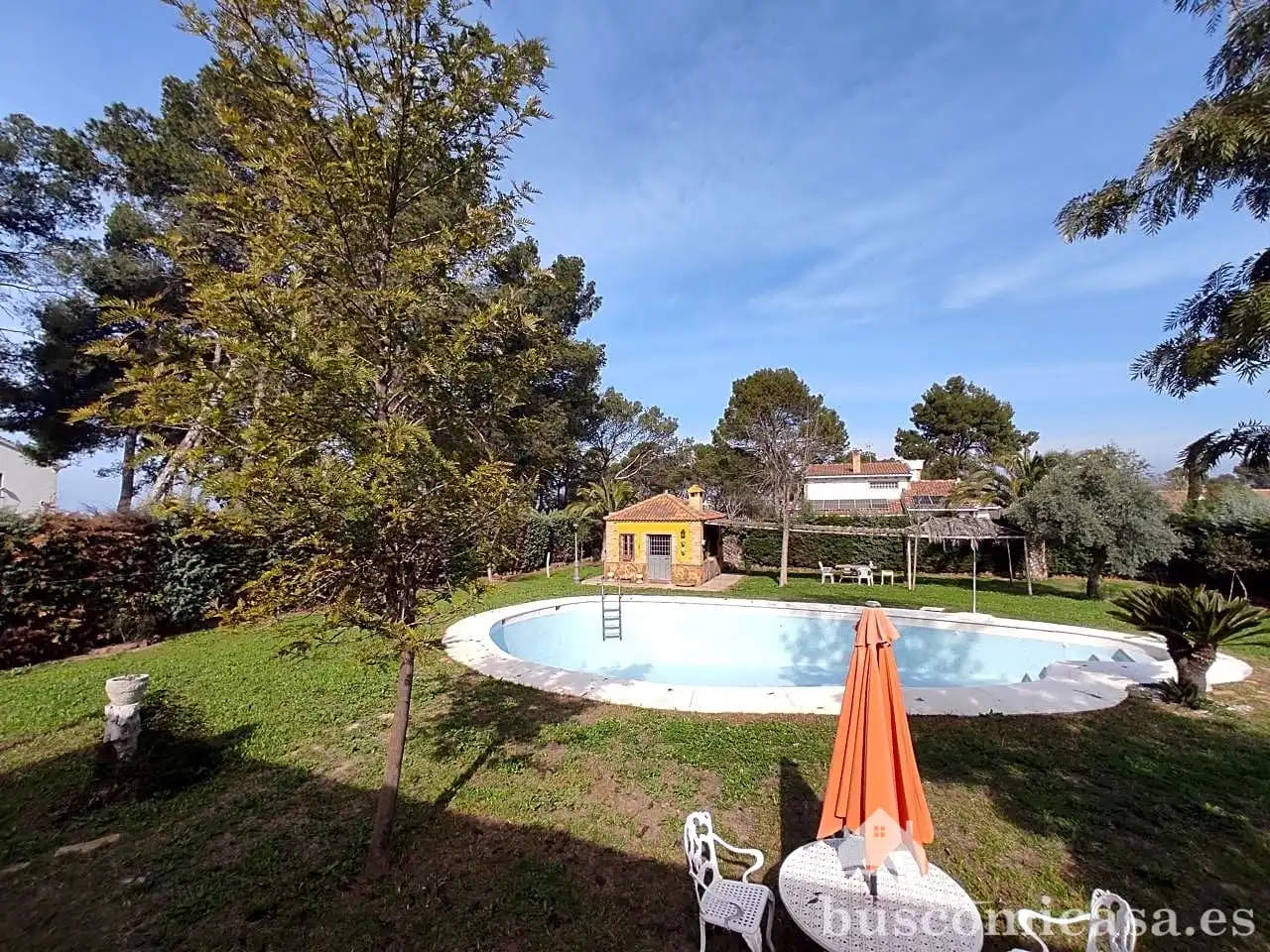Jardí de Casa o xalet en venda en Linares amb Aire condicionat, Calefacció i Jardí privat