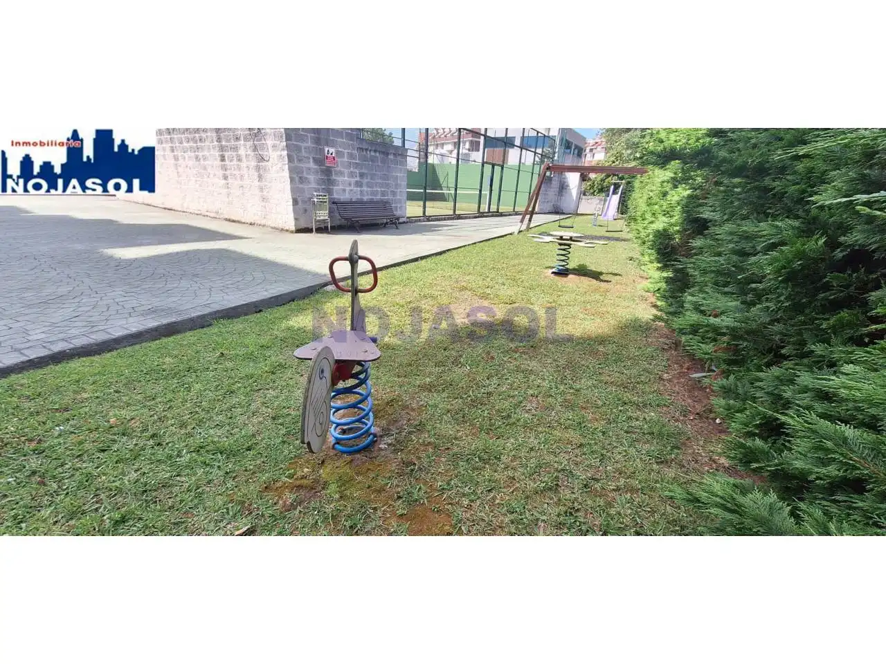 Jardín de Apartamento de alquiler en Noja con Calefacción, Terraza y Amueblado