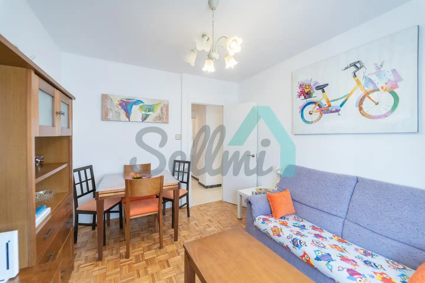 Living room of Flat for rent in Oviedo   with Heating, Parquet flooring and Furnished
