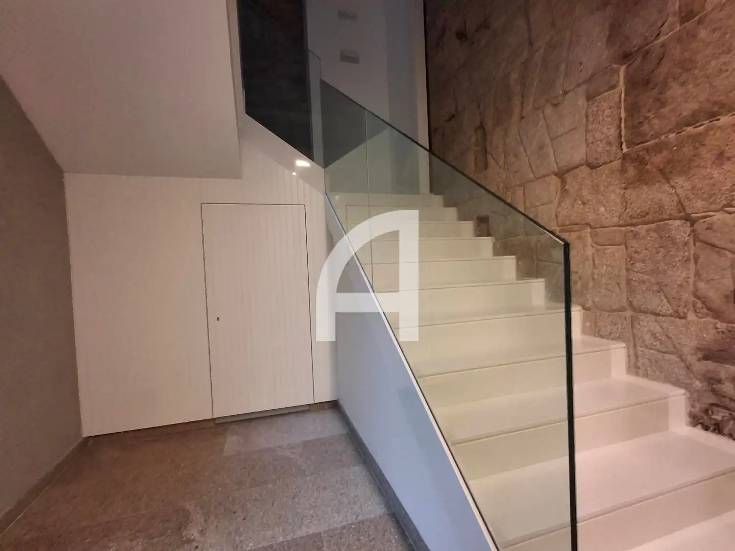 Ático en venta en Pontevedra Capital  con Calefacción, Parquet y Terraza