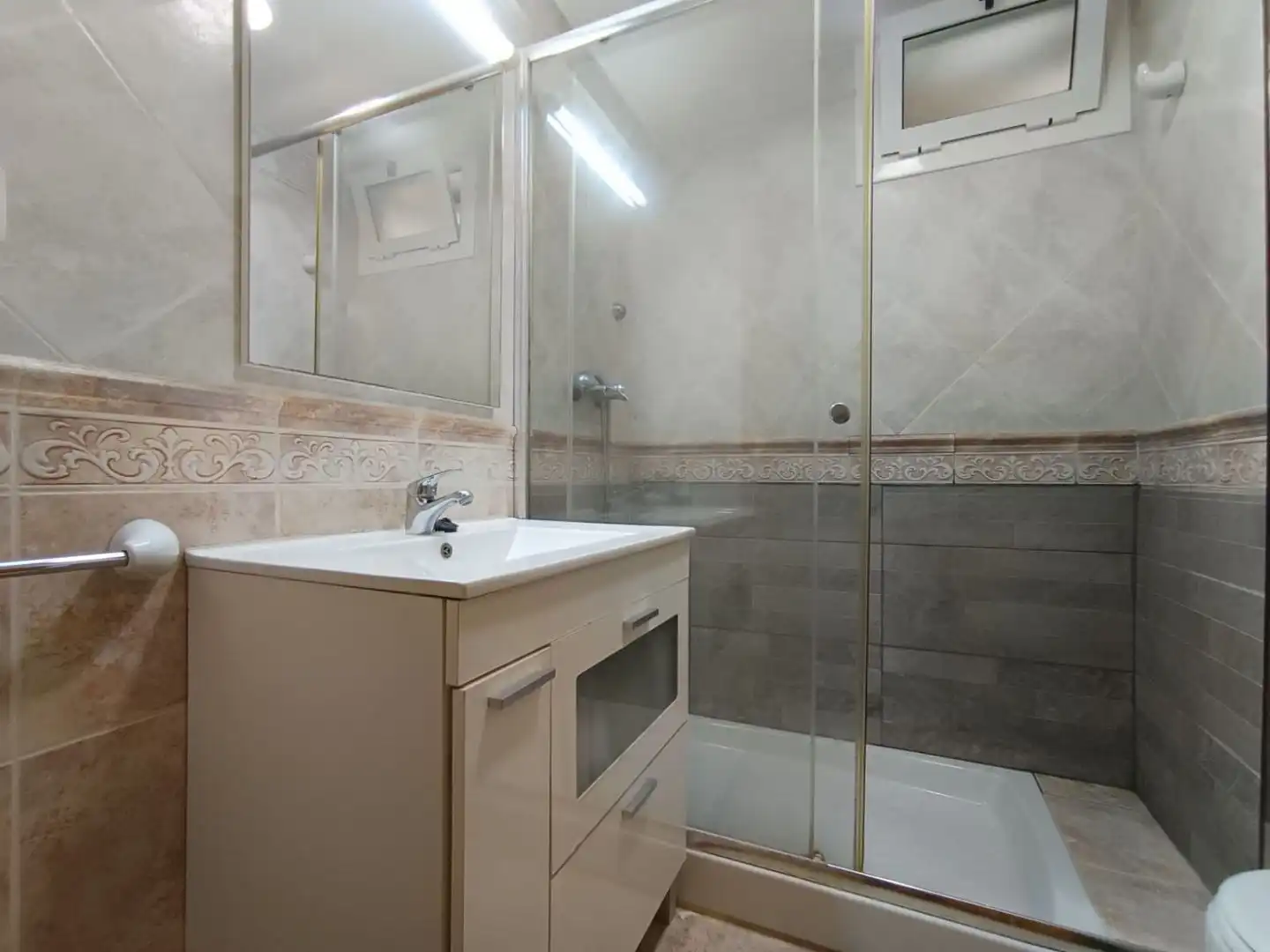 Apartament amb piscina de lloguer a Calle bisbe serra 5, imagen 5
