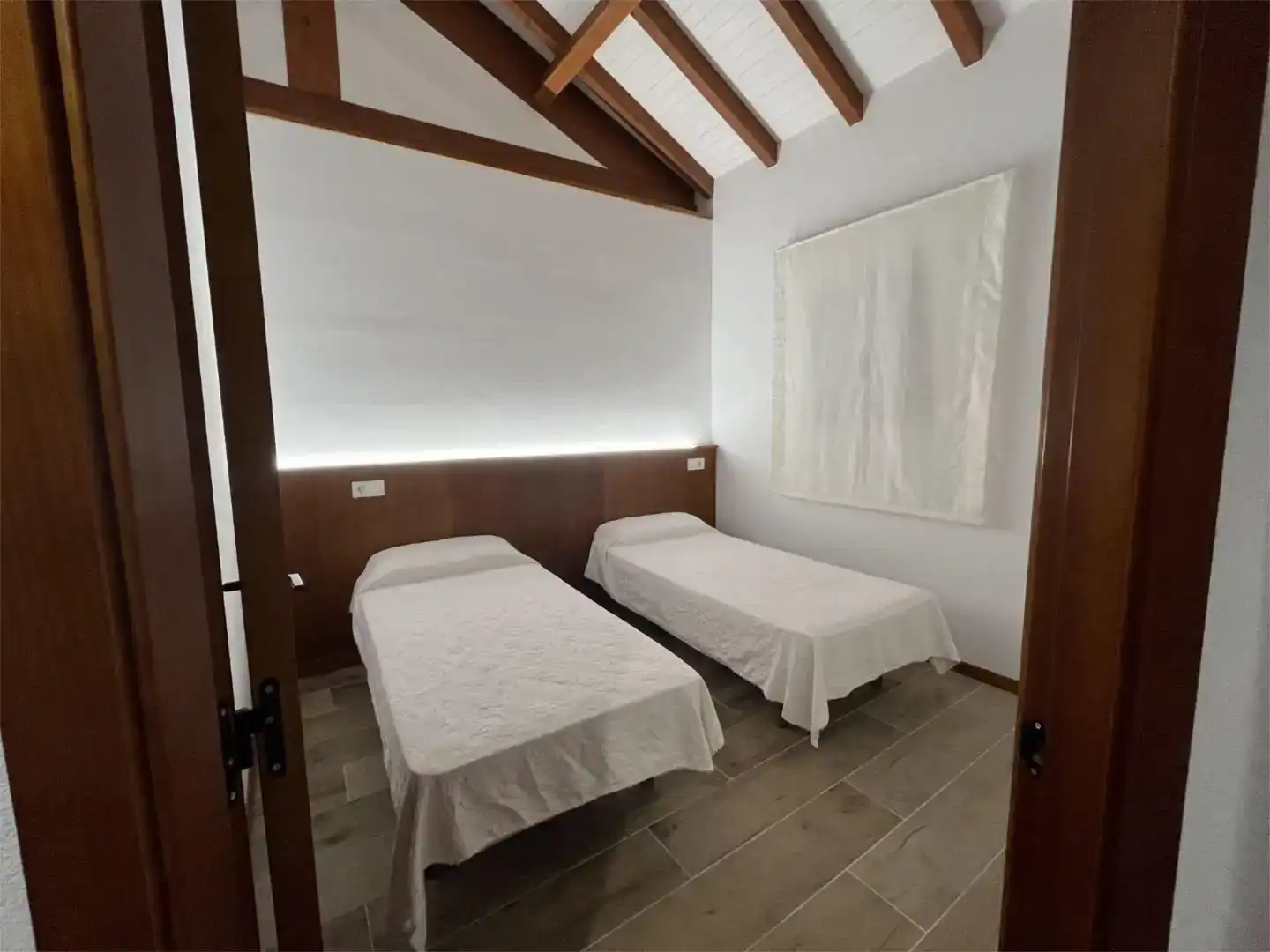 Schlafzimmer von Wohnung zur Miete in Melón mit Abstellraum