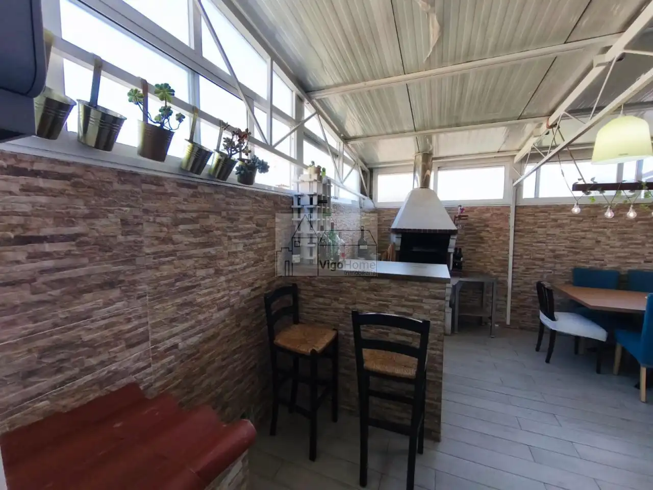 Terraza de Piso en venta en Vigo  con Calefacción, Terraza y Trastero