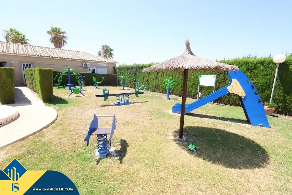 Jardí de Pis de lloguer en Orihuela amb Aire condicionat, Terrassa i Moblat