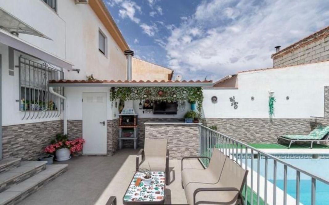 Terrace of House or chalet for sale in Láchar  with Air Conditioner, Heating and Private garden