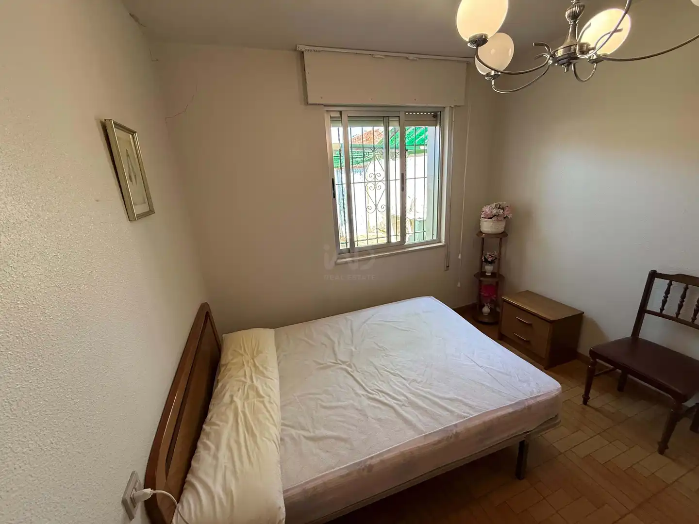 Schlafzimmer von Einfamilien-Reihenhaus zum Verkauf in Villamañán mit Heizung