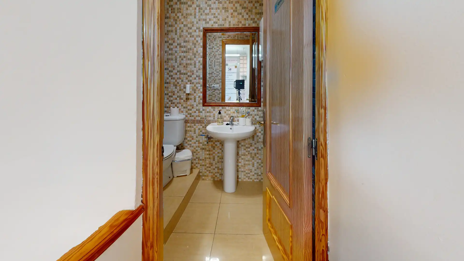 Baño de Local en venta en Elda con Aire acondicionado