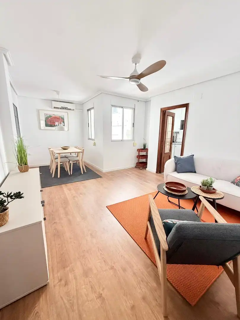 Wohnzimmer von Wohnung zur Miete in Valencia mit Klimaanlage, Parkett und Terrasse