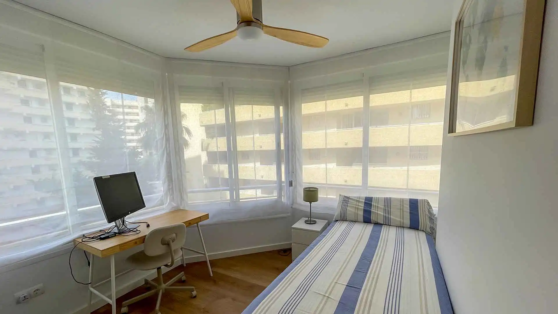 Bedroom of Apartments for rent in Marbella  with Air Conditioner, Terrace and Storage room