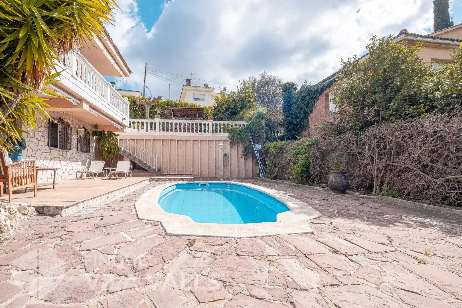 Piscina de Casa o xalet en venda en Caldes de Montbui amb Calefacció, Jardí privat i Terrassa