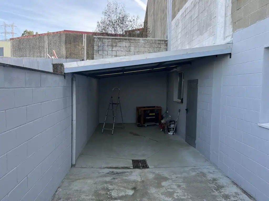 Nave industrial de alquiler en Ames