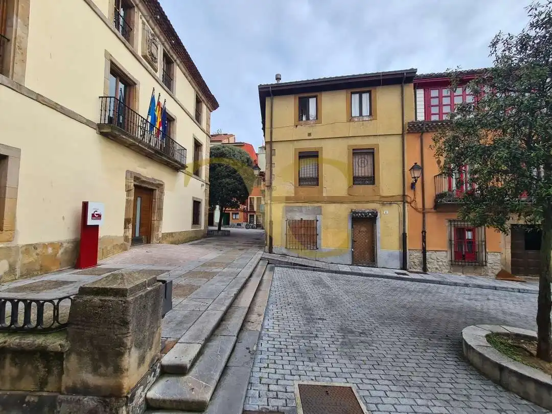Vista exterior de Edificio en venta en Gijón 