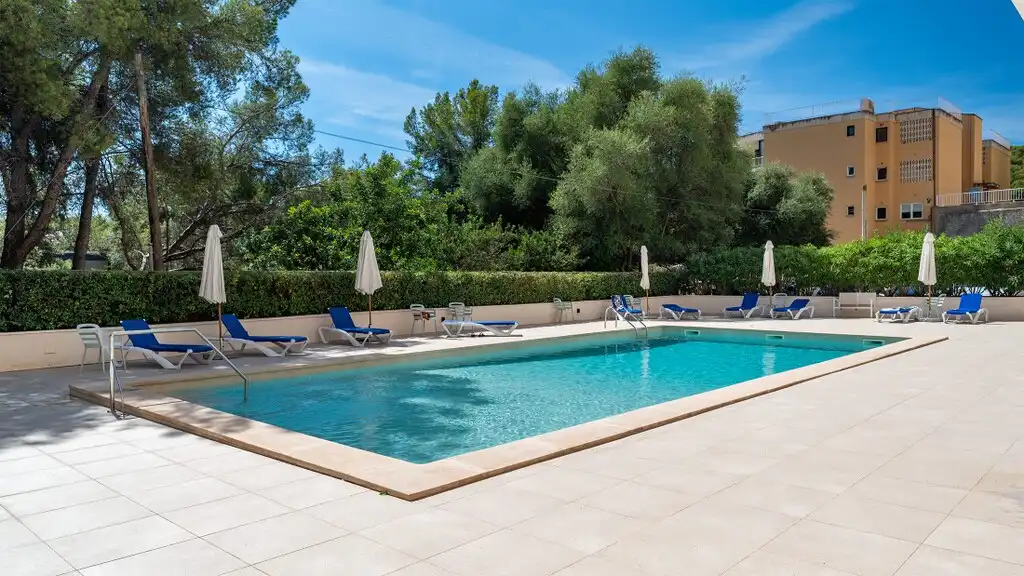 Apartament amb piscina en venda a Ponent