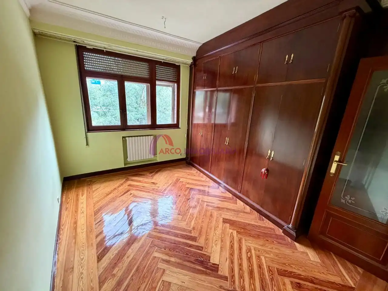 Dormitori de Pis en venda en Burgos amb Calefacció, Terrassa i Traster