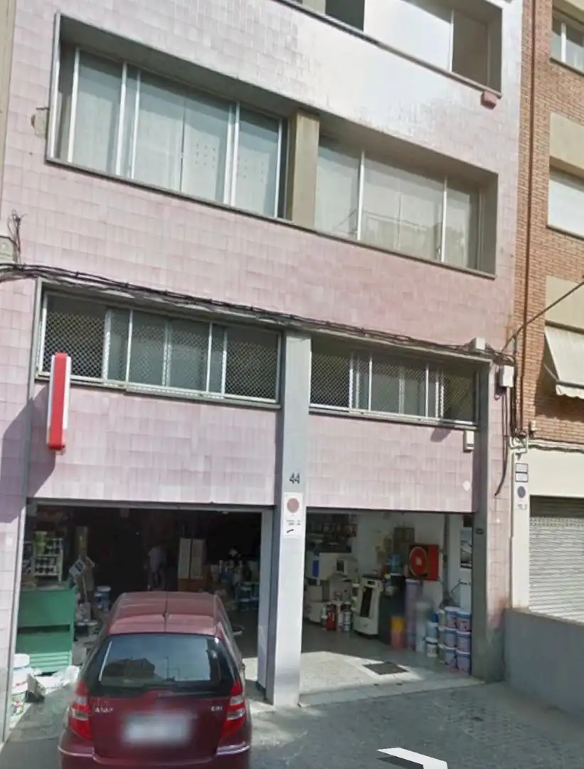 Vista exterior de Edificio en venta en Mataró