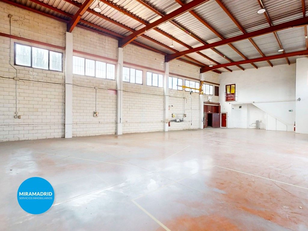 Nau industrial en venda en Paracuellos de Jarama