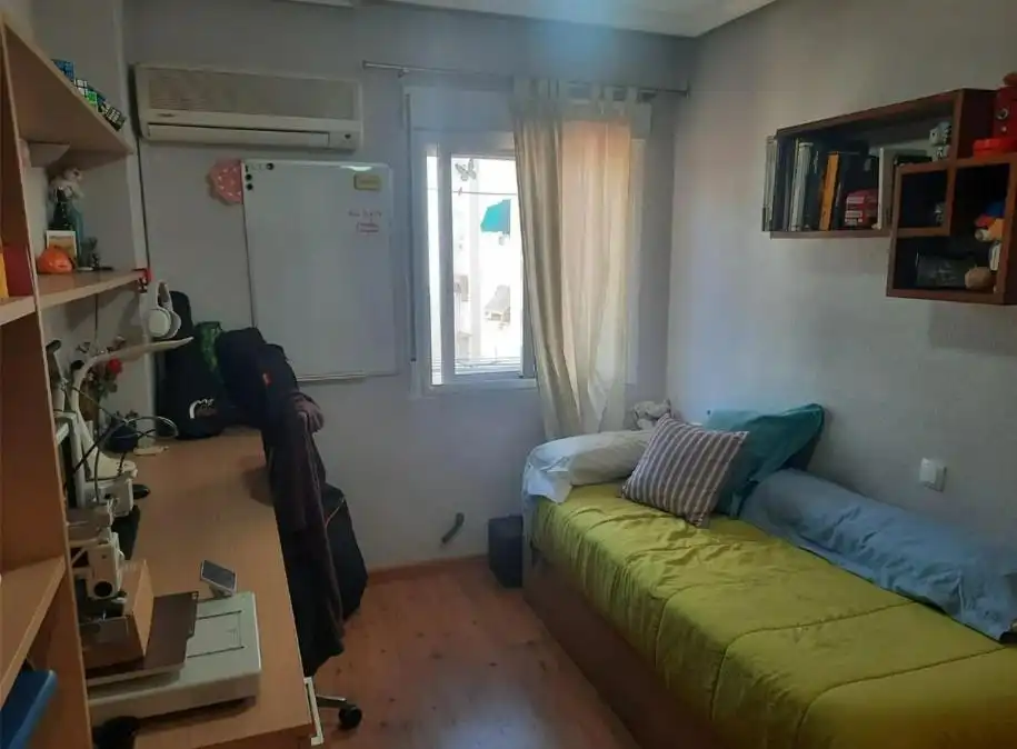 Dormitori de Pis en venda en Alicante / Alacant amb Aire condicionat, Calefacció i Terrassa