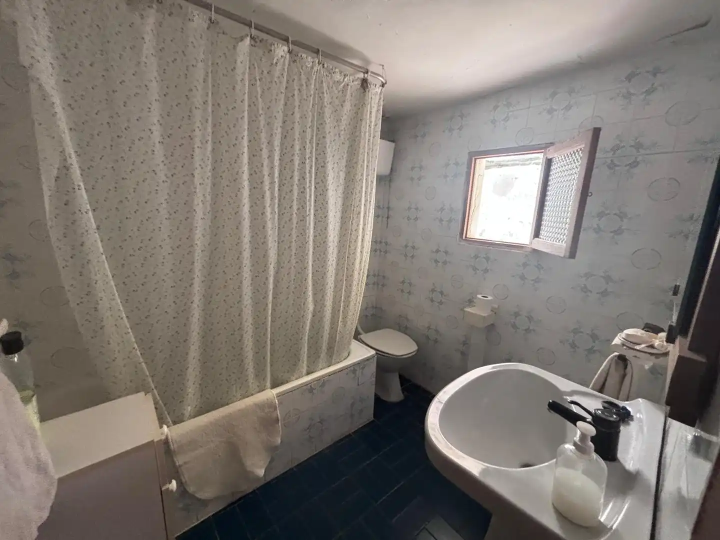 Baño de Casa o chalet en venta en Buenache de Alarcón con Jardín privado y Amueblado
