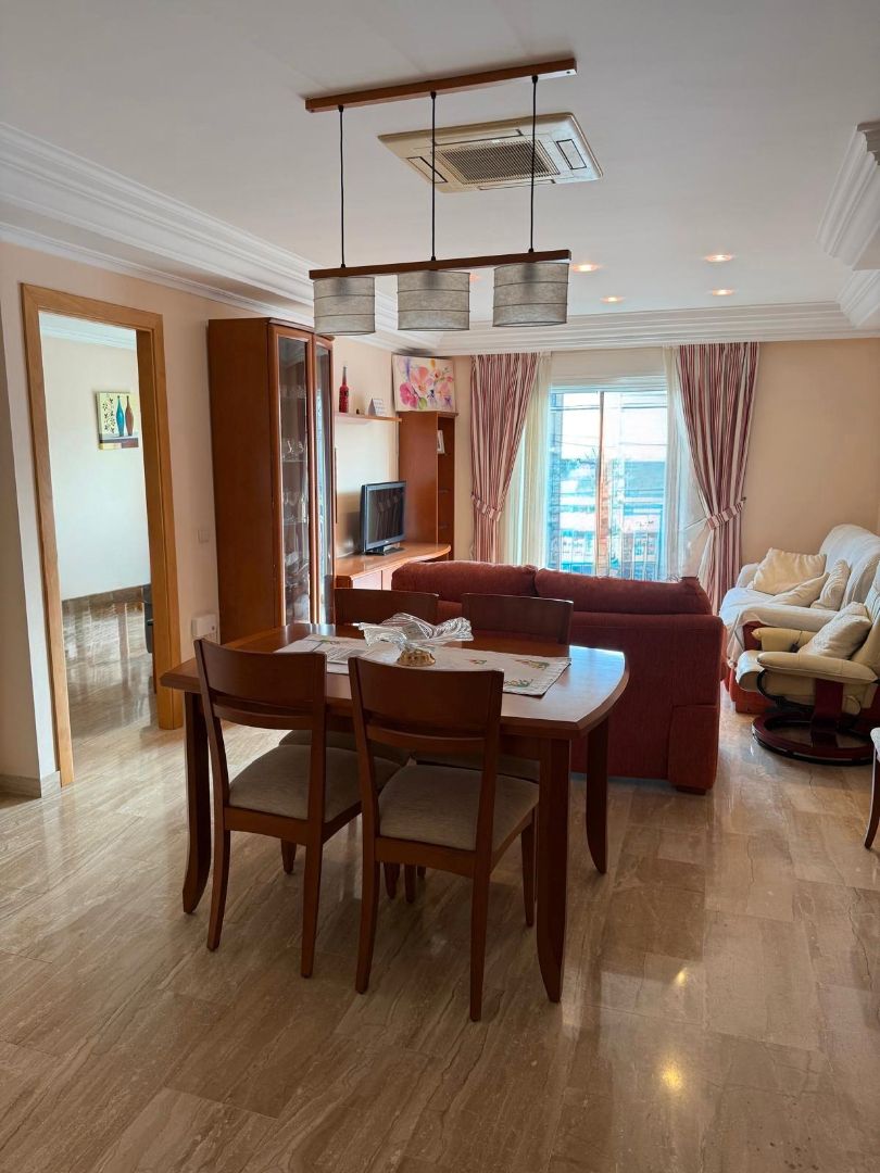 Menjador de Casa o xalet en venda en Riba-roja de Túria amb Aire condicionat, Calefacció i Terrassa