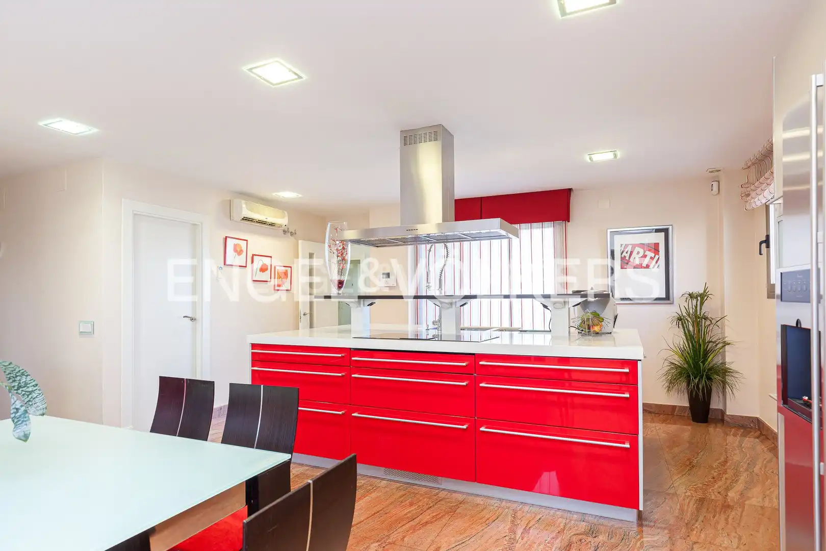 Cocina de Casa o chalet en venta en Azuqueca de Henares con Aire acondicionado, Calefacción y Jardín privado
