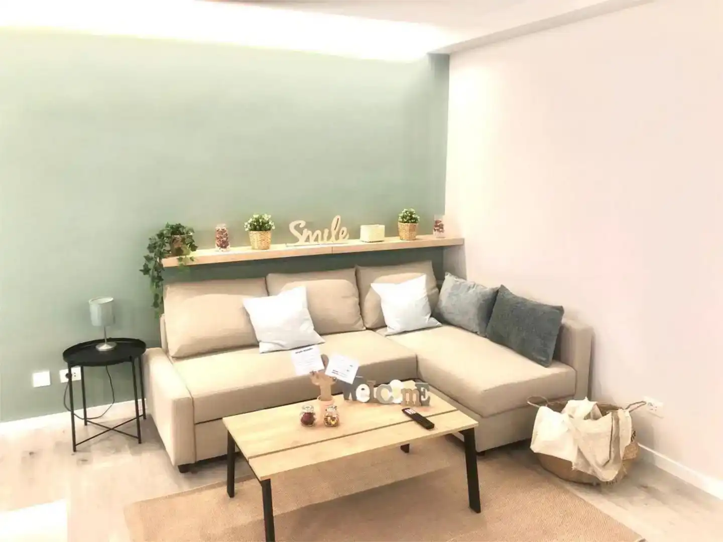 Wohnzimmer von Wohnung zur Miete in Portugalete mit Balkon